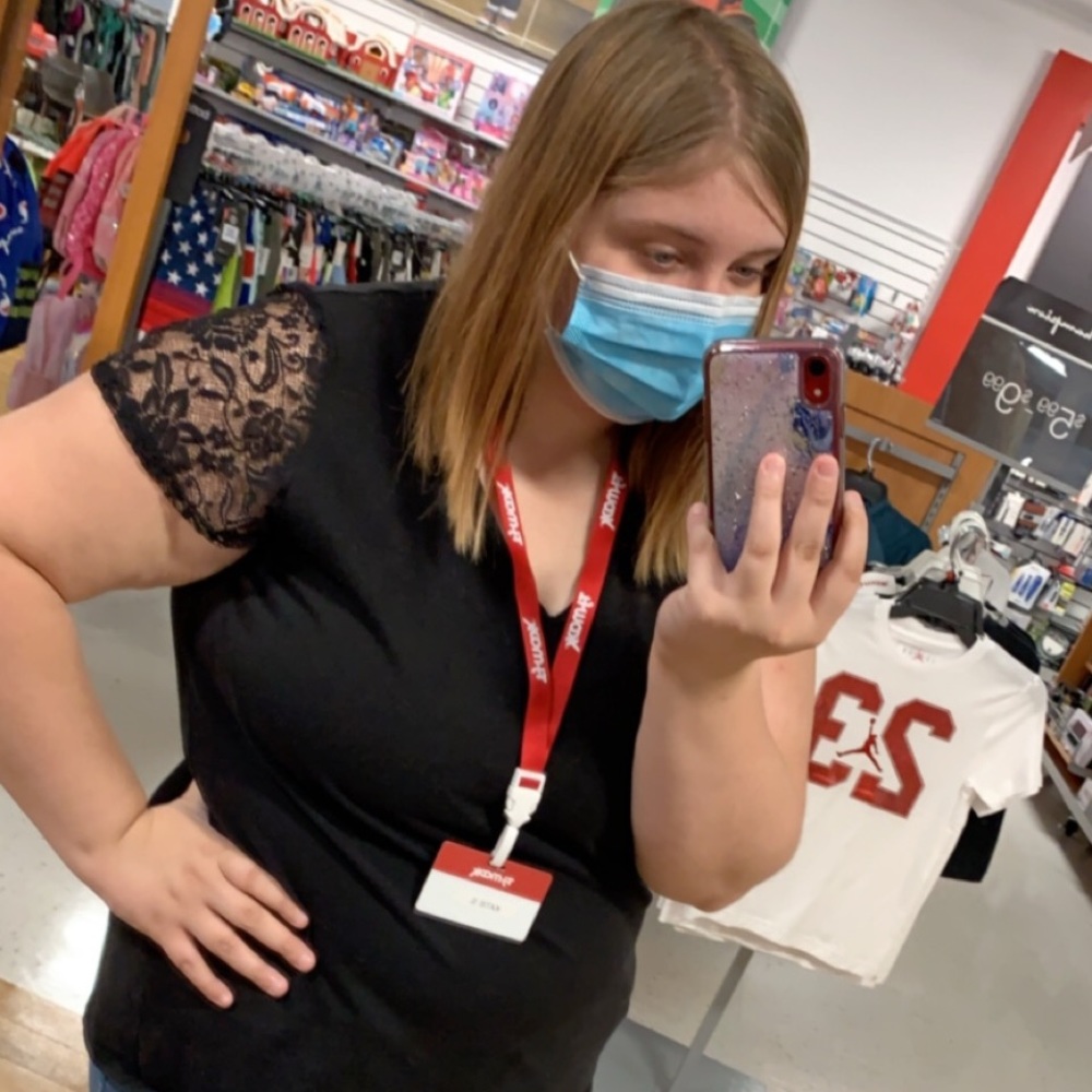 Meet your Posher, Katie